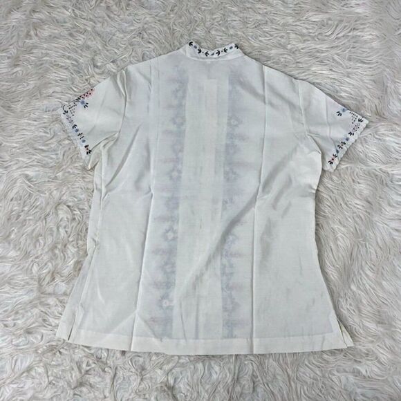 Vintage 70s White Floral Hand Embroidered Silk Ladies Blouse Button Front Small - Picture 2 of 10
